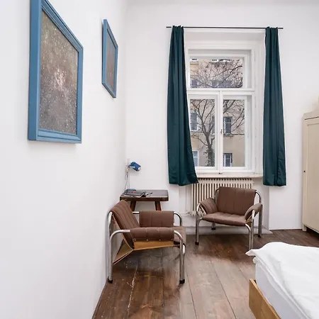 Days - 2bdr - Bright - Quiet Area Apartment *